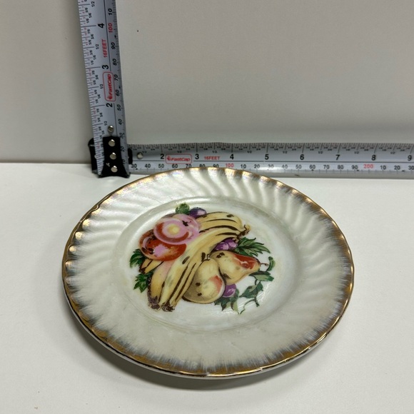 Vintage Fruit Plates Made in Jalan - Picture 9 of 9